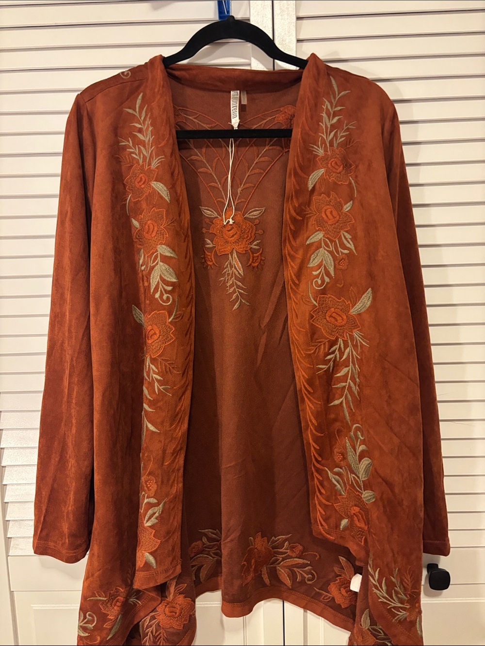 Monoreno Rust Embroidered Open-Front Cape